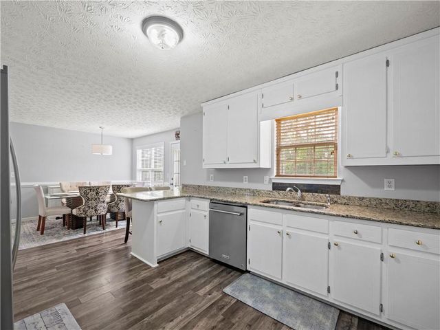 5293 Hopewell Lane, Gainesville, GA 30507