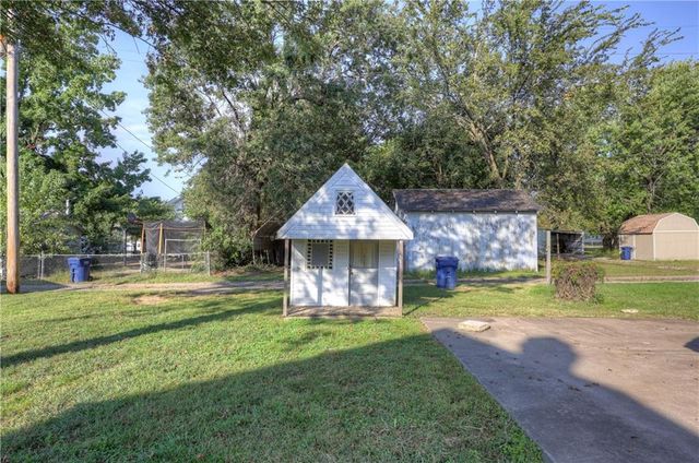 429 S Minnesota Avenue, Columbus, KS 66725