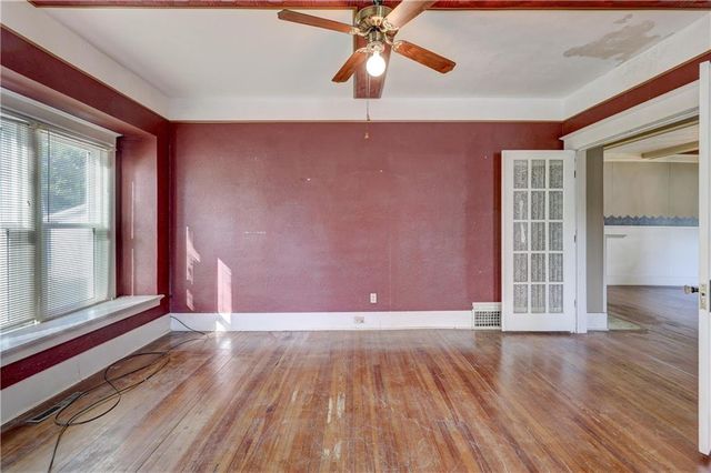 429 S Minnesota Avenue, Columbus, KS 66725