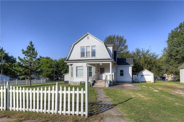 429 S Minnesota Avenue, Columbus, KS 66725