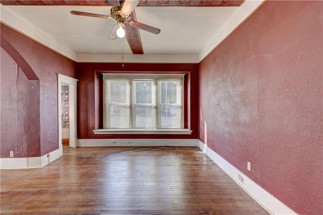 429 S Minnesota Avenue, Columbus, KS 66725