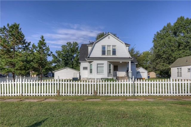 429 S Minnesota Avenue, Columbus, KS 66725