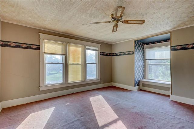 429 S Minnesota Avenue, Columbus, KS 66725