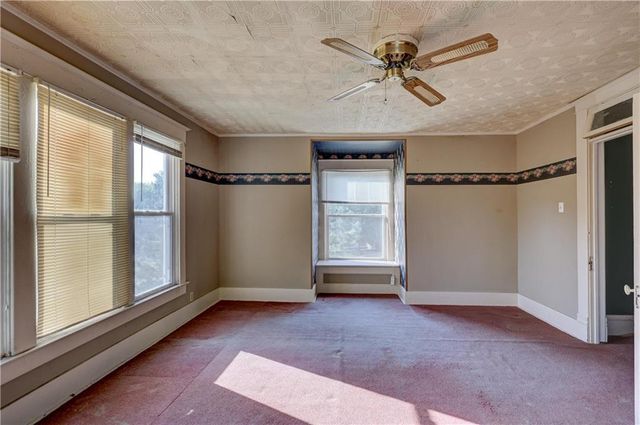 429 S Minnesota Avenue, Columbus, KS 66725