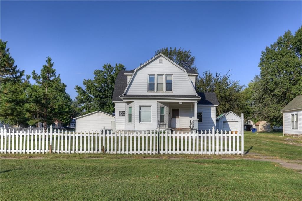 429 S Minnesota Avenue, Columbus, KS 66725