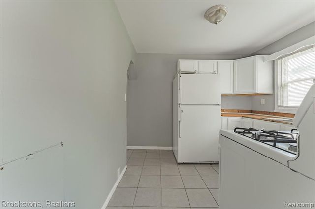 62 Court Street, Pontiac, MI 48342