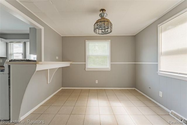 62 Court Street, Pontiac, MI 48342