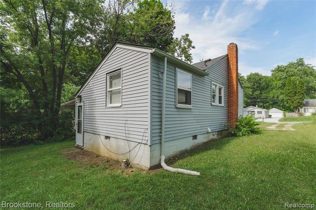 62 Court Street, Pontiac, MI 48342