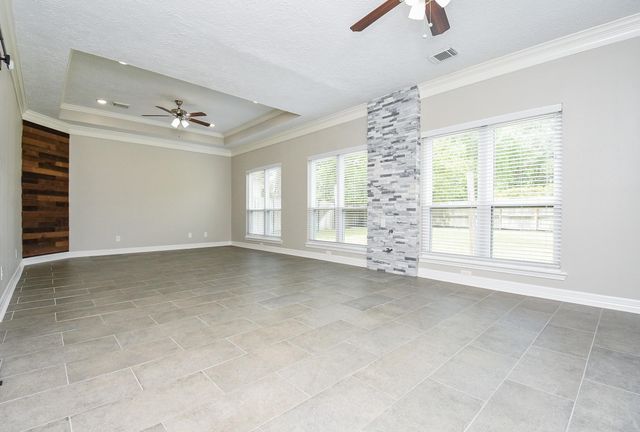 15831 Conners Ace Drive, Spring, TX 77379