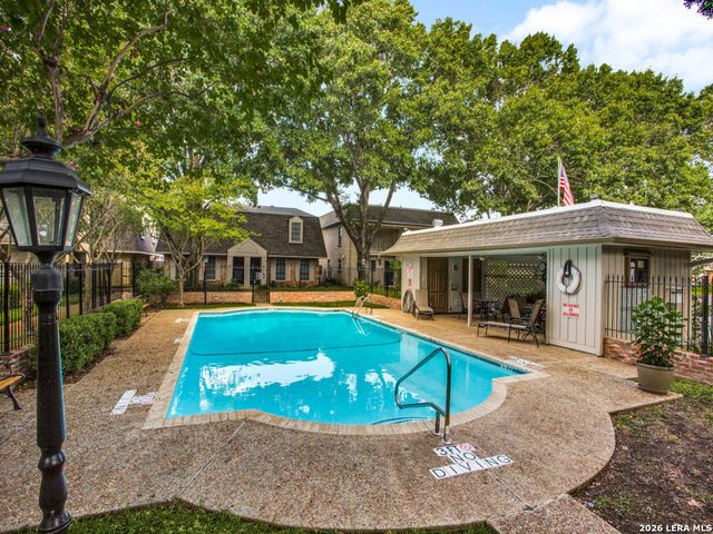 122 E Terra Alta Dr Apt 13, San Antonio, TX 78209