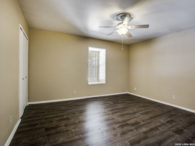 122 E Terra Alta Dr Apt 13, San Antonio, TX 78209