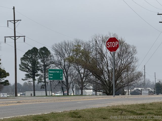 9999 Hwy 100, Webbers Falls, OK 74470