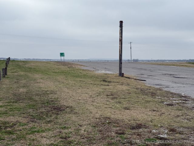 9999 Hwy 100, Webbers Falls, OK 74470
