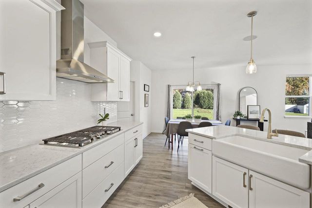 514 Fundamental Way, Cottage Grove, WI 53527