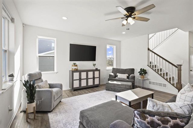 514 Fundamental Way, Cottage Grove, WI 53527