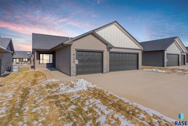 920 E Dutch St Street, Tea, SD 57064