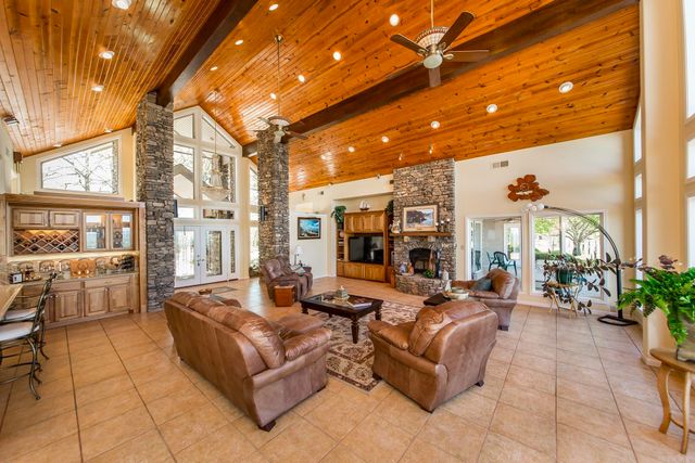 450 Cliffview Drive, Quitman, AR 72131