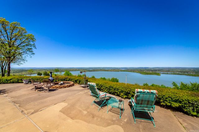 450 Cliffview Drive, Quitman, AR 72131