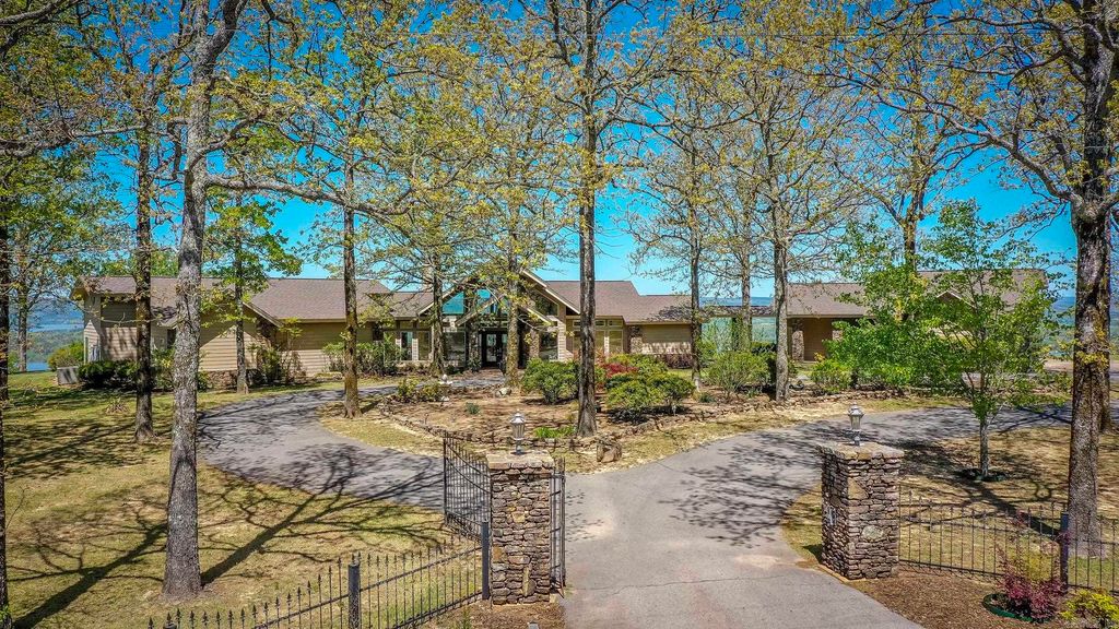450 Cliffview Drive, Quitman, AR 72131