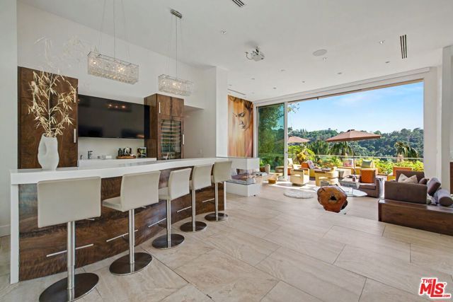 2766 Ellison Drive, Beverly Hills, CA 90210