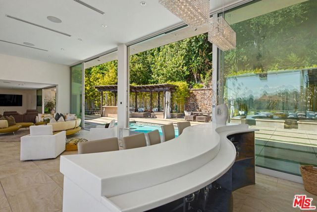 2766 Ellison Drive, Beverly Hills, CA 90210