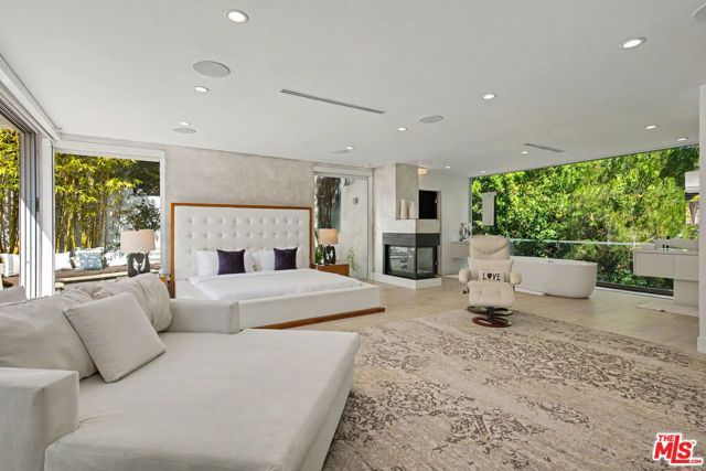 2766 Ellison Drive, Beverly Hills, CA 90210