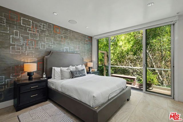 2766 Ellison Drive, Beverly Hills, CA 90210