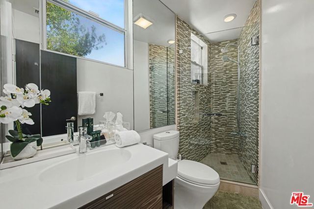 2766 Ellison Drive, Beverly Hills, CA 90210