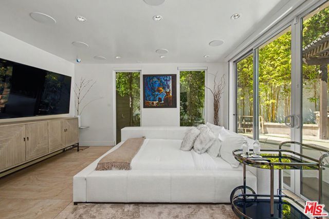 2766 Ellison Drive, Beverly Hills, CA 90210