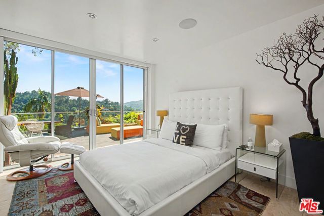 2766 Ellison Drive, Beverly Hills, CA 90210