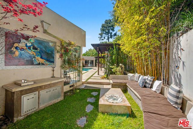 2766 Ellison Drive, Beverly Hills, CA 90210