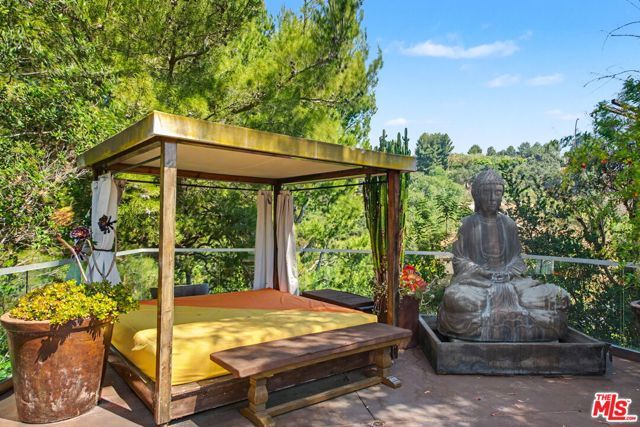 2766 Ellison Drive, Beverly Hills, CA 90210