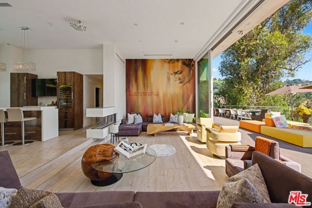 2766 Ellison Drive, Beverly Hills, CA 90210