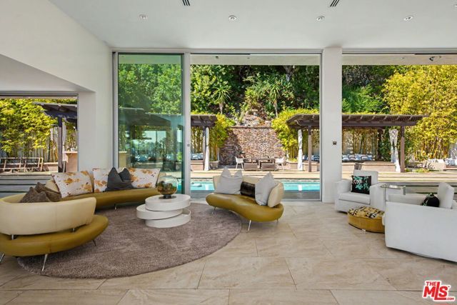 2766 Ellison Drive, Beverly Hills, CA 90210