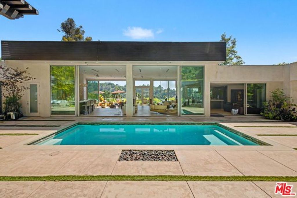2766 Ellison Drive, Beverly Hills, CA 90210