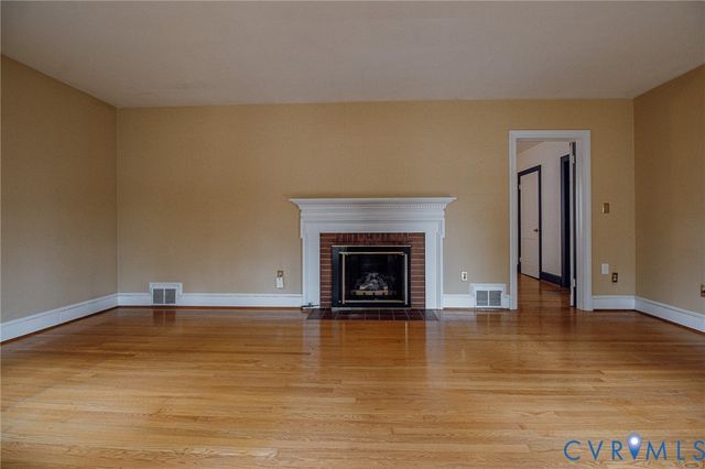 2800 Princess Anne St, Hopewell, VA 23860