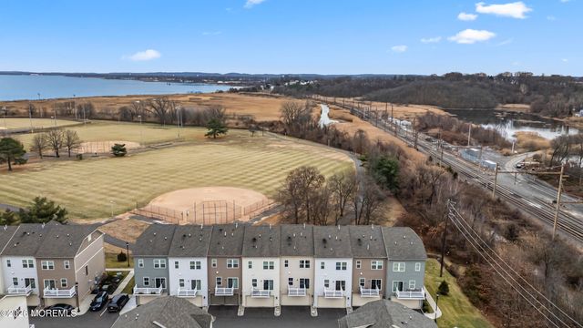 605 Bayside Court, South Amboy, NJ 08879