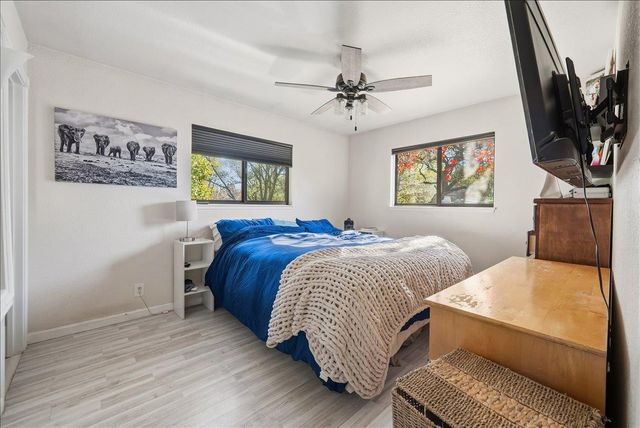 10585 Joeger Rd, Auburn, CA 95602