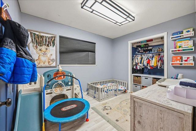 10585 Joeger Rd, Auburn, CA 95602