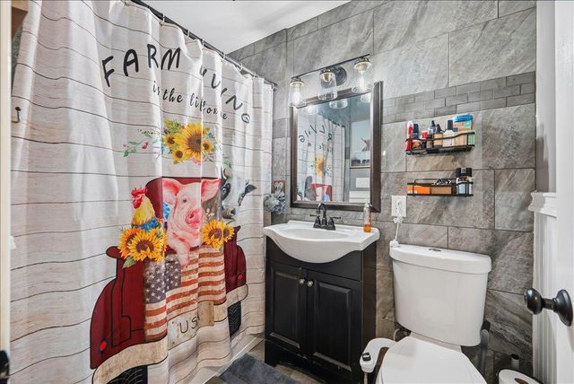 10585 Joeger Rd, Auburn, CA 95602