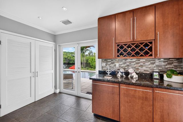 1948 NE 7TH Terrace, Wilton Manors, FL 33305