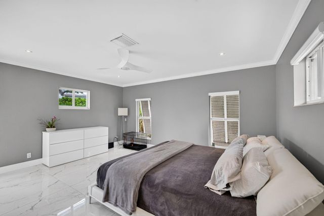 1948 NE 7TH Terrace, Wilton Manors, FL 33305