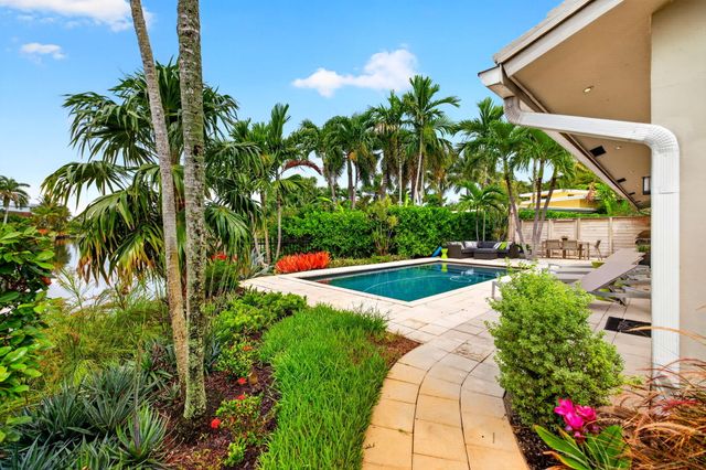 1948 NE 7TH Terrace, Wilton Manors, FL 33305