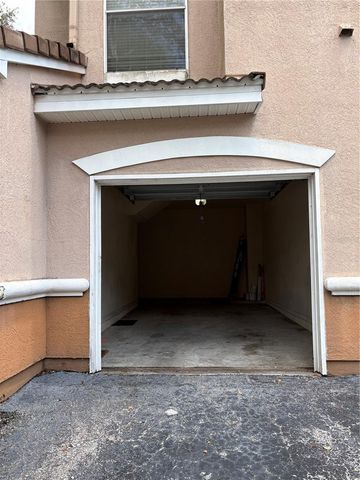 10526 VILLA VIEW CIRCLE 10526, Tampa, FL 33647