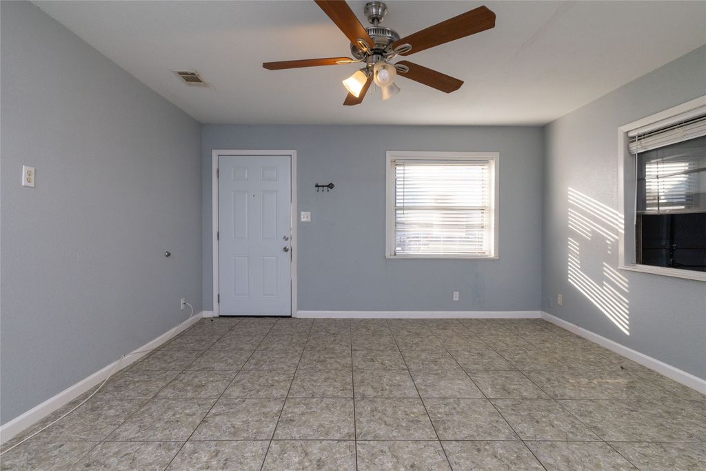7109 Dogwood Park Drive, Richland Hills, TX 76118 — photo 5