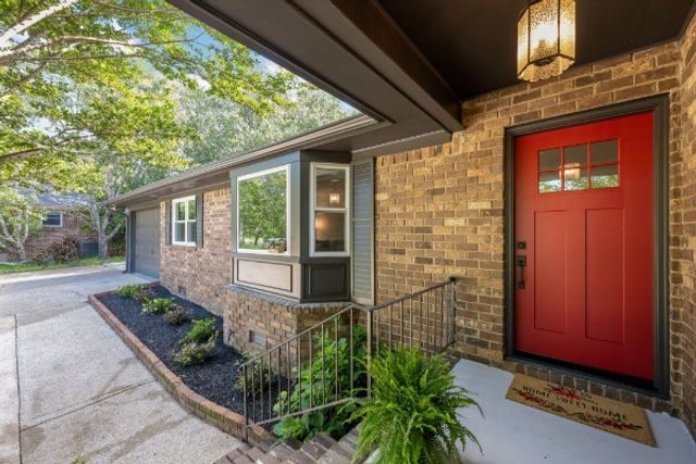 1220 Franklin Dr, Chattanooga, TN 37421