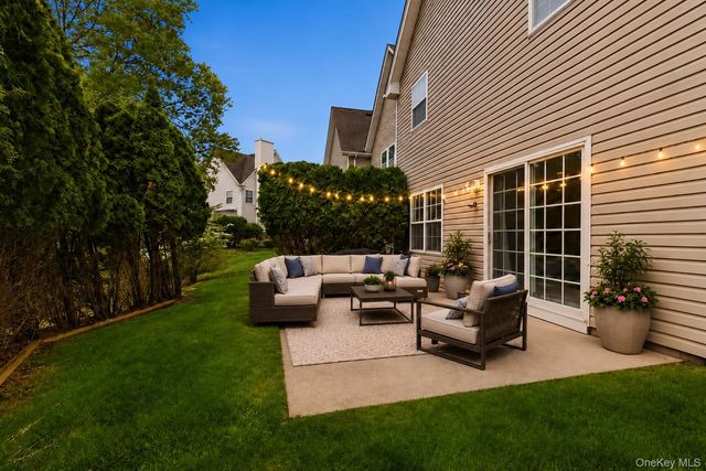 84 Erik Drive, East Setauket, NY 11733