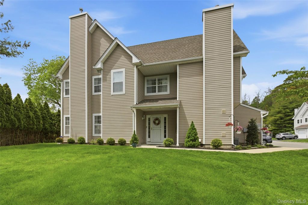 84 Erik Drive, East Setauket, NY 11733