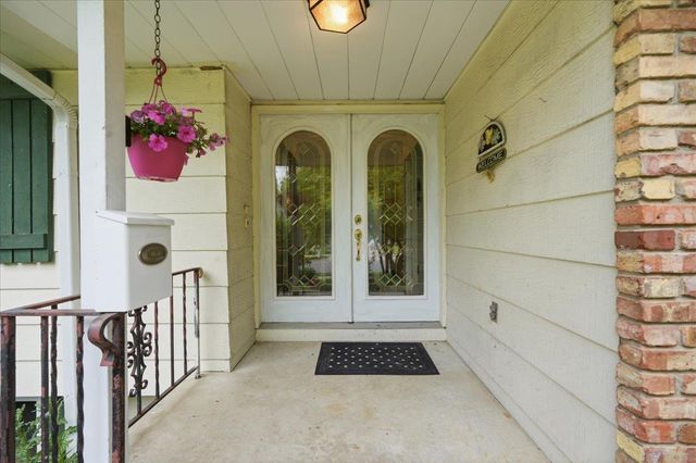 5302 Comanche Way, Madison, WI 53704