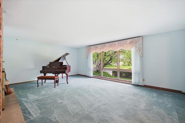 5302 Comanche Way, Madison, WI 53704